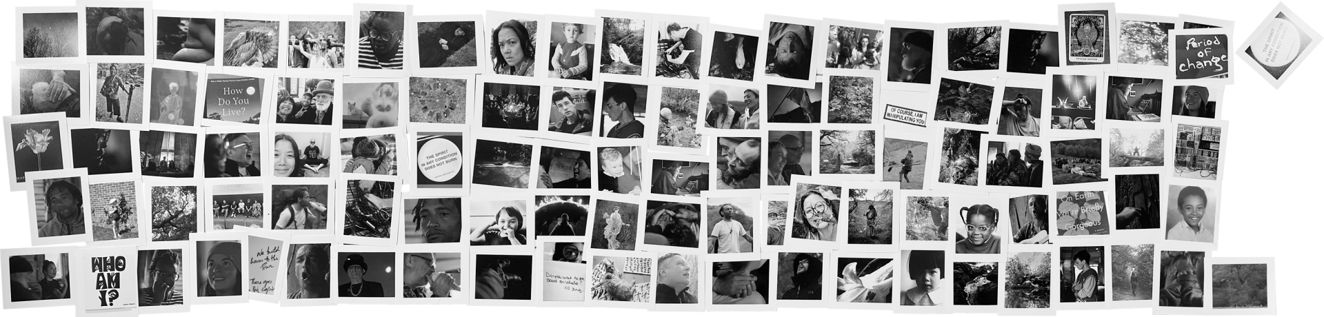 Assemblage de nombreuses petites photos en noir et blanc disposées en mosaïque